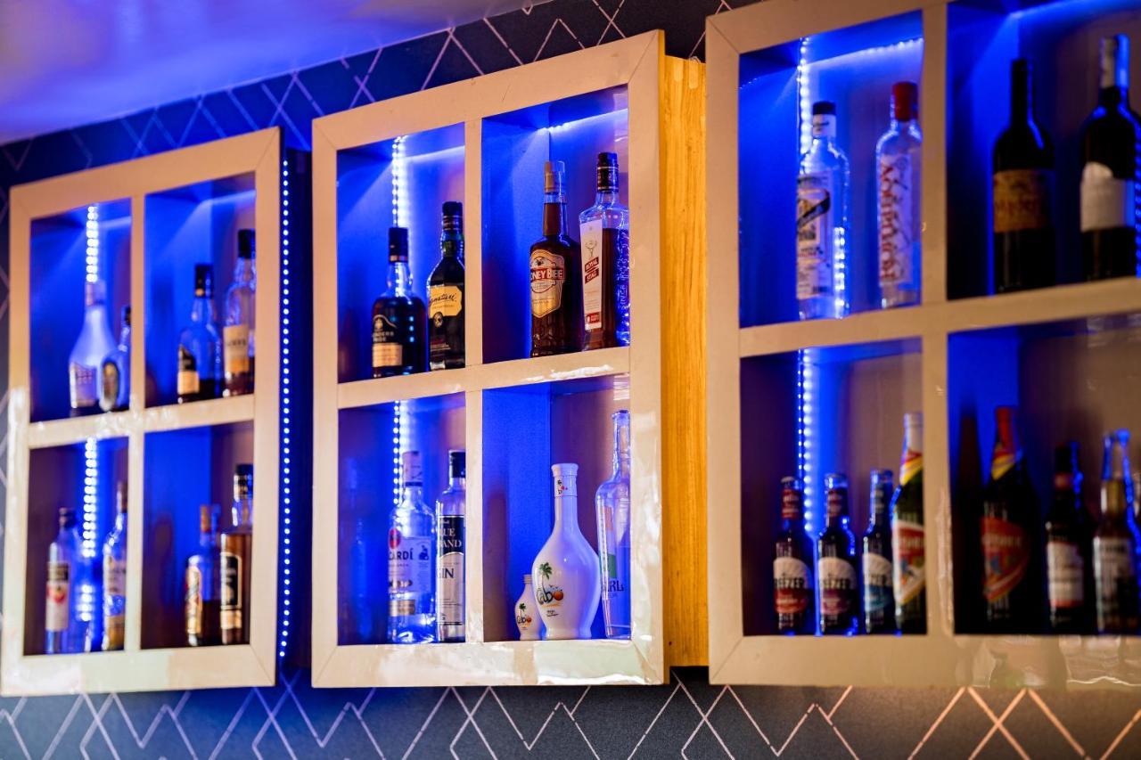 阿贡达 Darsy Residency酒店 外观 照片